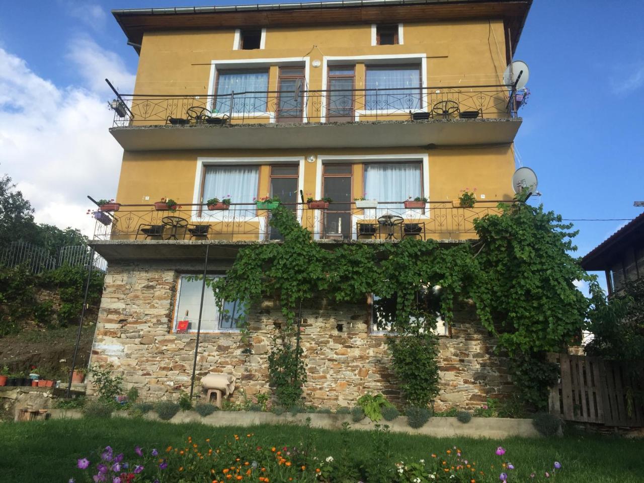 Guest House Agush Kribul Exterior foto